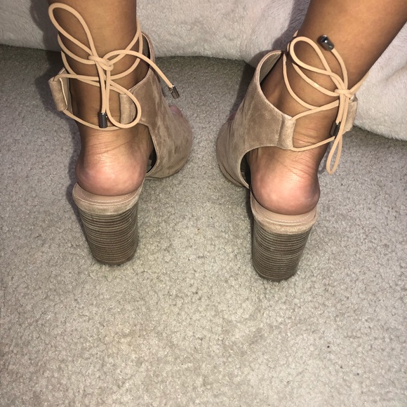 peep toe heels🌟🌟🌟 - Picture 6 of 6